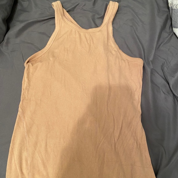 Lululemon tank - Picture 2 of 2